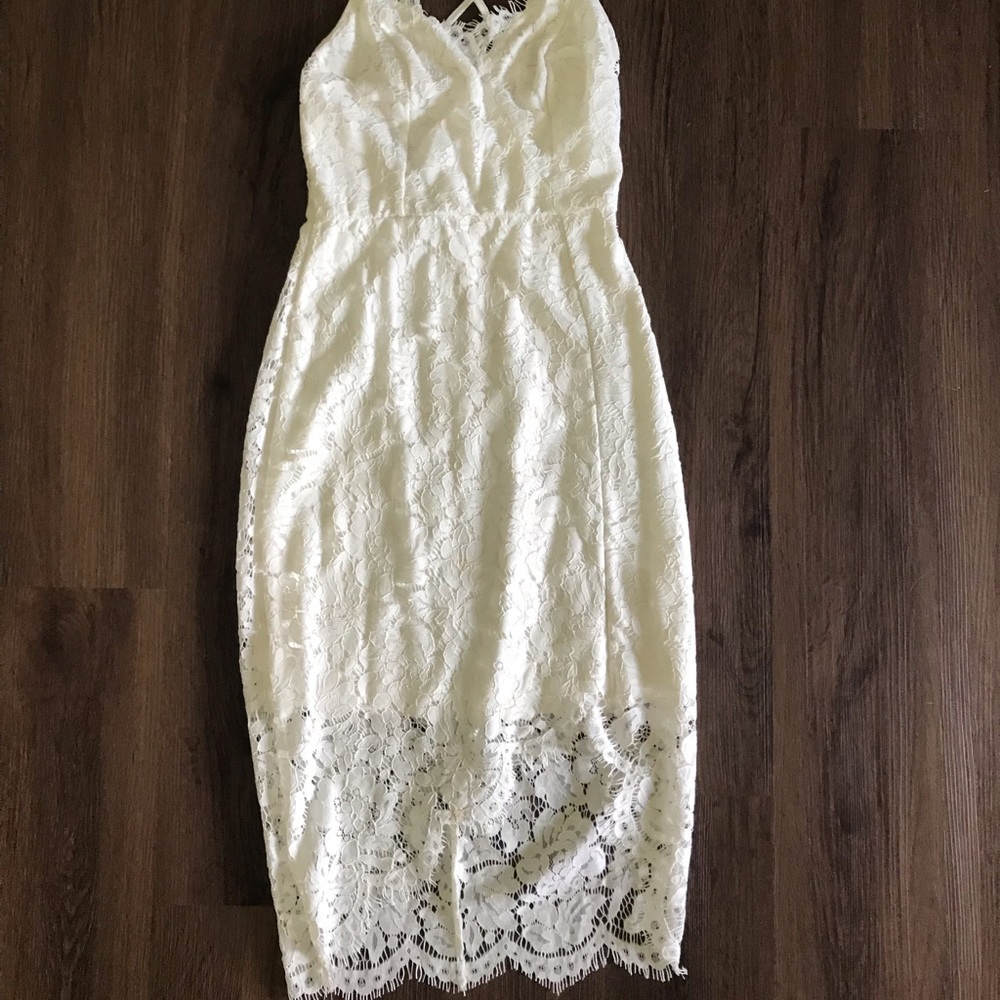 Lace bodycon dress